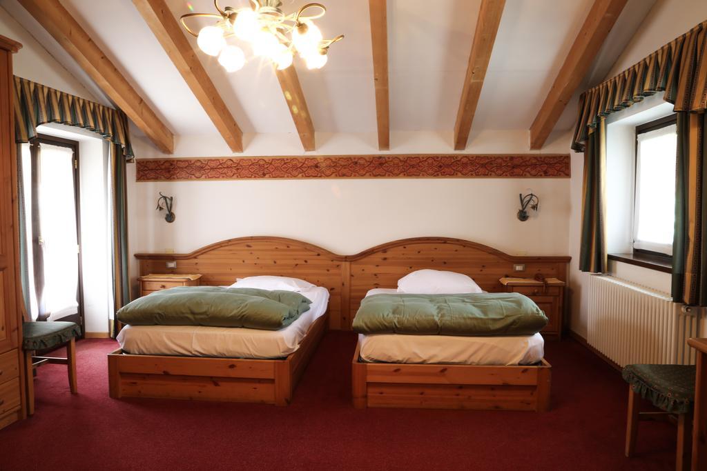 Dolomiti Cozzio Hotel Madonna